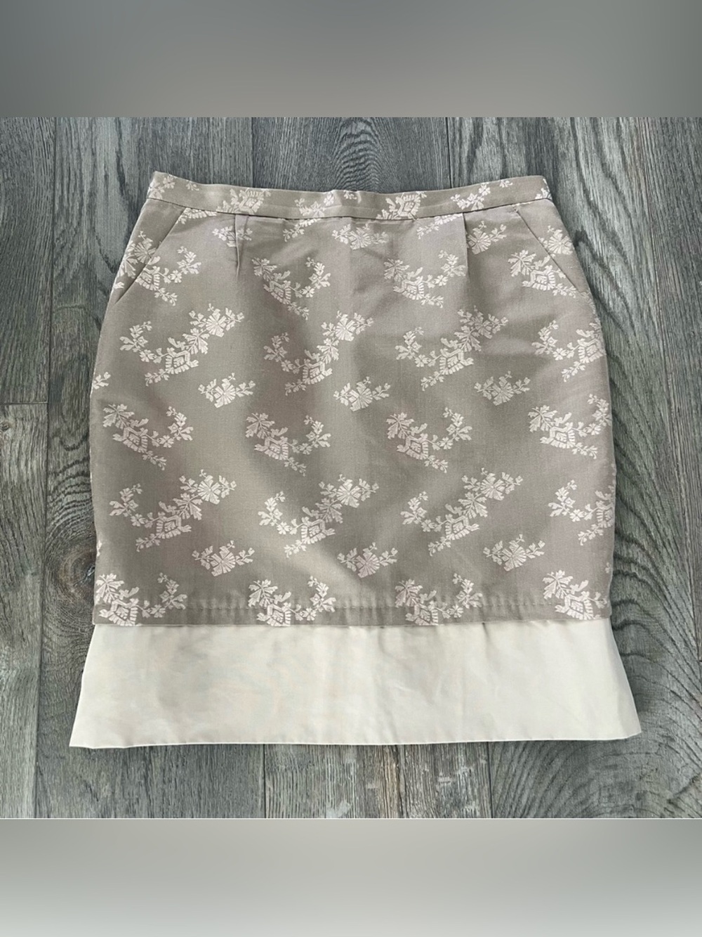 BCBGMAXAZRIA Jaden Silk Blend Floral Jacquard Pencil Skirt Size 6